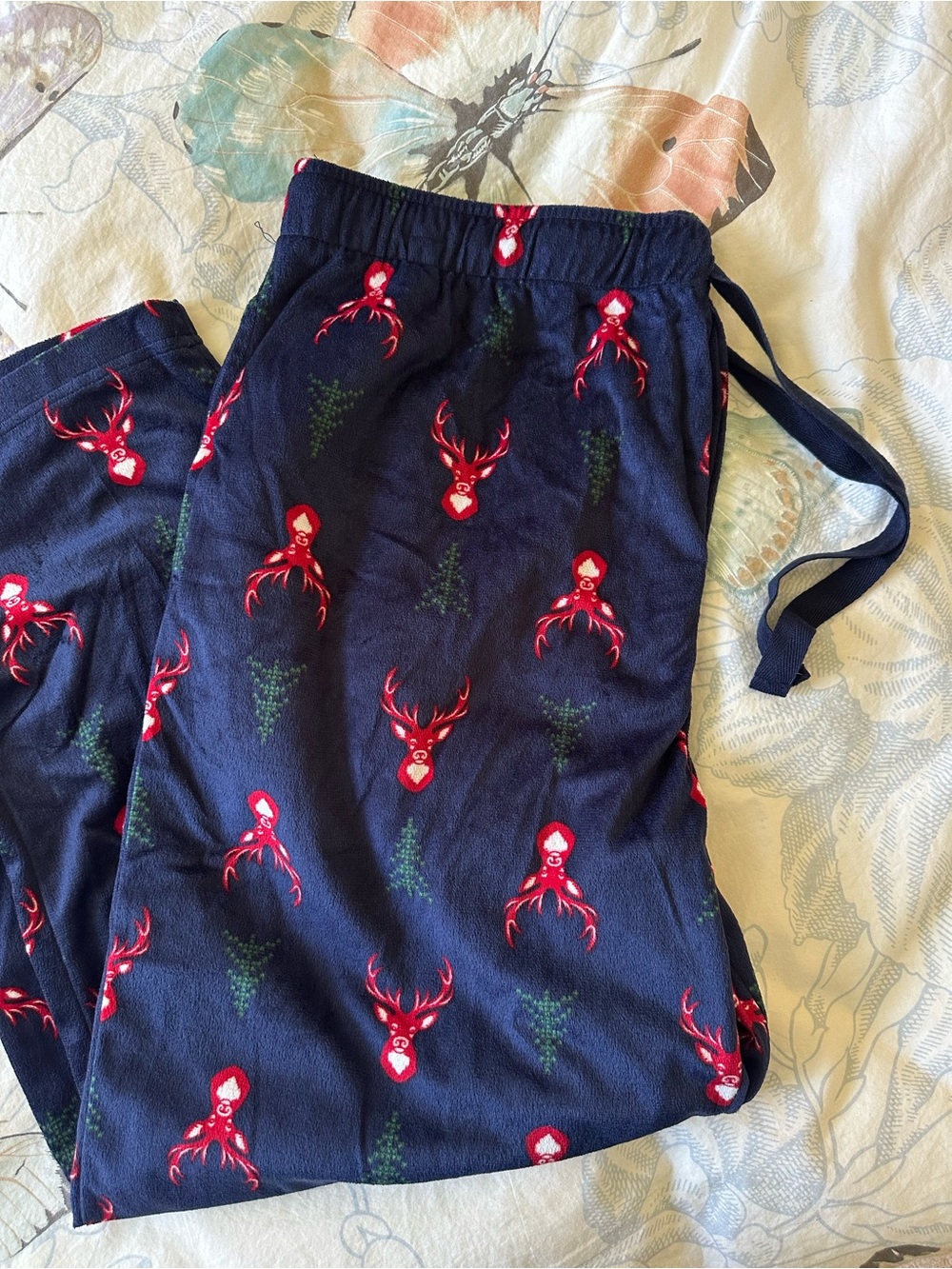 IZOD Holiday Reindeer Silky Fleece Pajama Pants